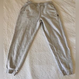 CSG drawstring jogger sweatpants. Light grey men’s size large